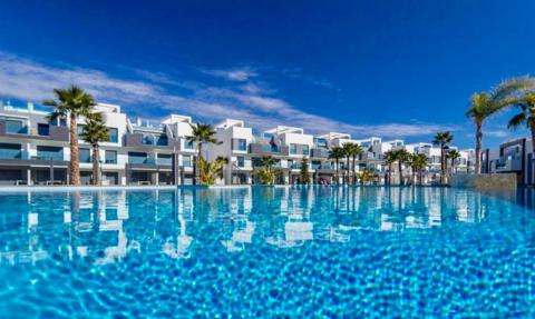 Penthouse with 3 bedrooms in the complex Oasis Beach in Guardamar del Segura