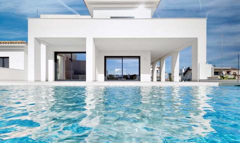 Villa méditerranéenne de 4 chambres prête pour les clés à Los Montesinos