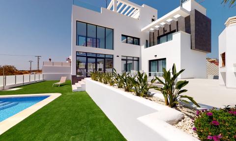 Villas de lujo en Finestrat con vistas al mar y Benidorm