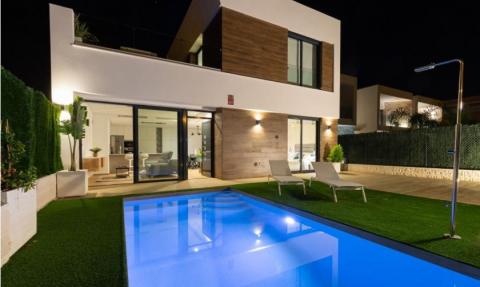 Villa independiente en El Campello Alicante (Costa Blanca) · El Campello