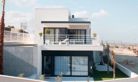 Villa Premium de lujo en un moderno complejo de villas en San Miguel de Salinas