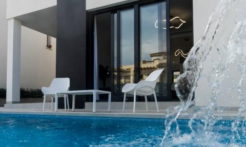 Nowa oferta w Punta Prima 4 sypialnie