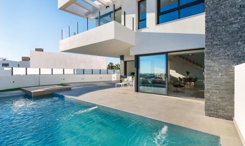 New villa in Ciudad Quesada with mountain views 3 bedrooms