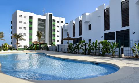 Bungalow in a modern complex in Mil Palmeras