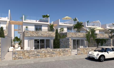 Detached villas with private pool and garage in Los Alcázares, Latest offer, all inclusive!!