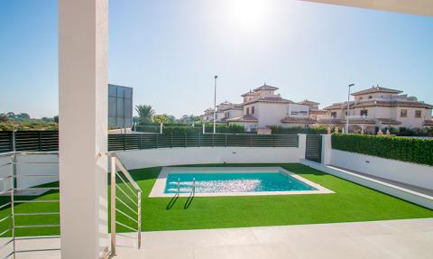 3 bedroom villas in La Marina