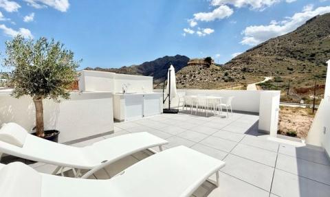 Townhouse with mountain views in Cox, Alicante