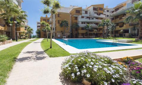 Apartment in new complex La Recoleta with sea view