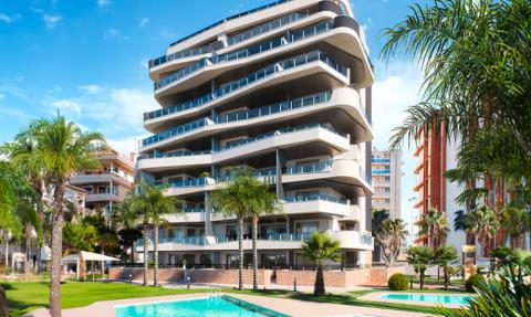 Apartments in the modern LAS DUNAS residence on the ground floor with a terrace of 50 m2
