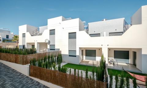  Apartment in an elite urbanization with 2 bedrooms solarium and sea views!